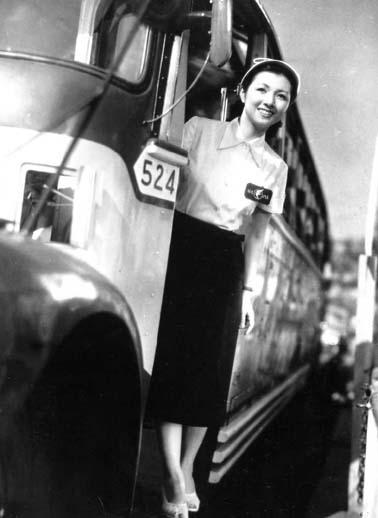 Hideko, the Bus Conductor (1941)