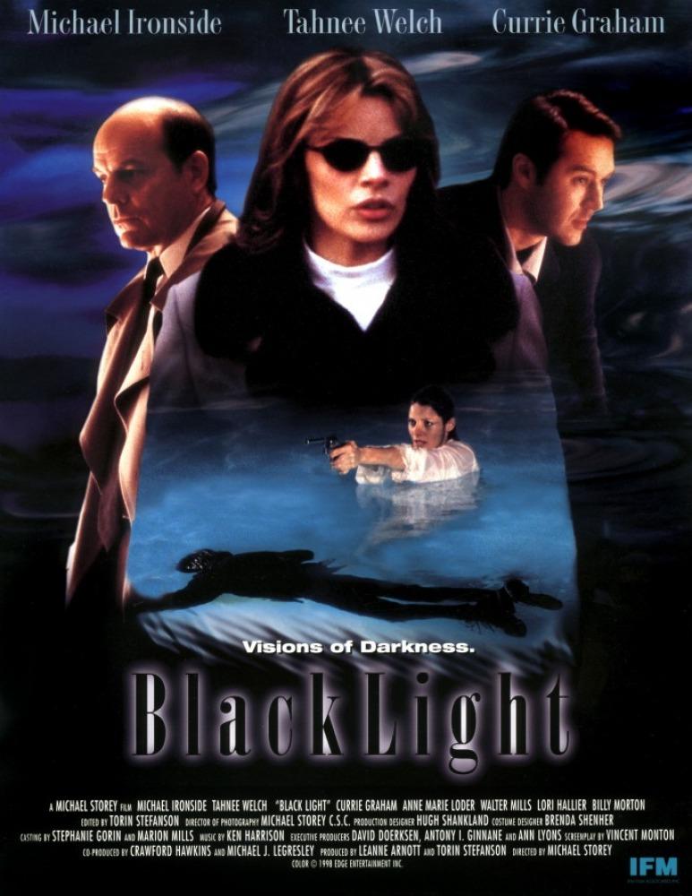 Black Light: visiones en la oscuridad ... (1998)