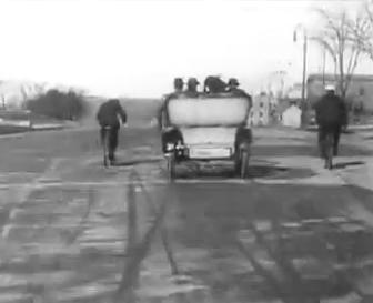 Police Chasing Scorching Auto (1906)