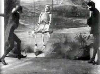 The Mystic Swing (1900)